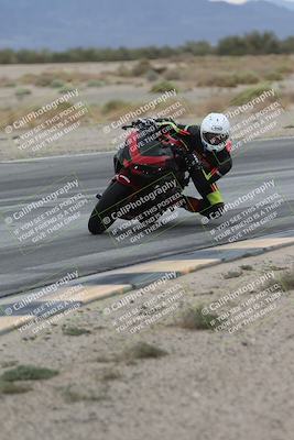 media/Sep-21-2025-Race Pace (Sun) [[98bf33ef95]]/Verified/5-Turn 15 Inside (930am)/